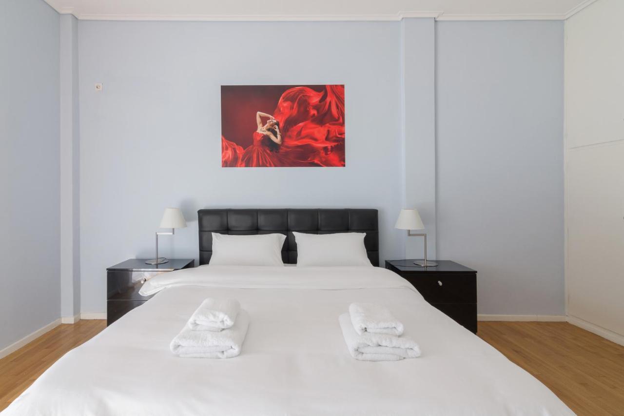 Spacious And Modern Flat For 4 아테네 외부 사진