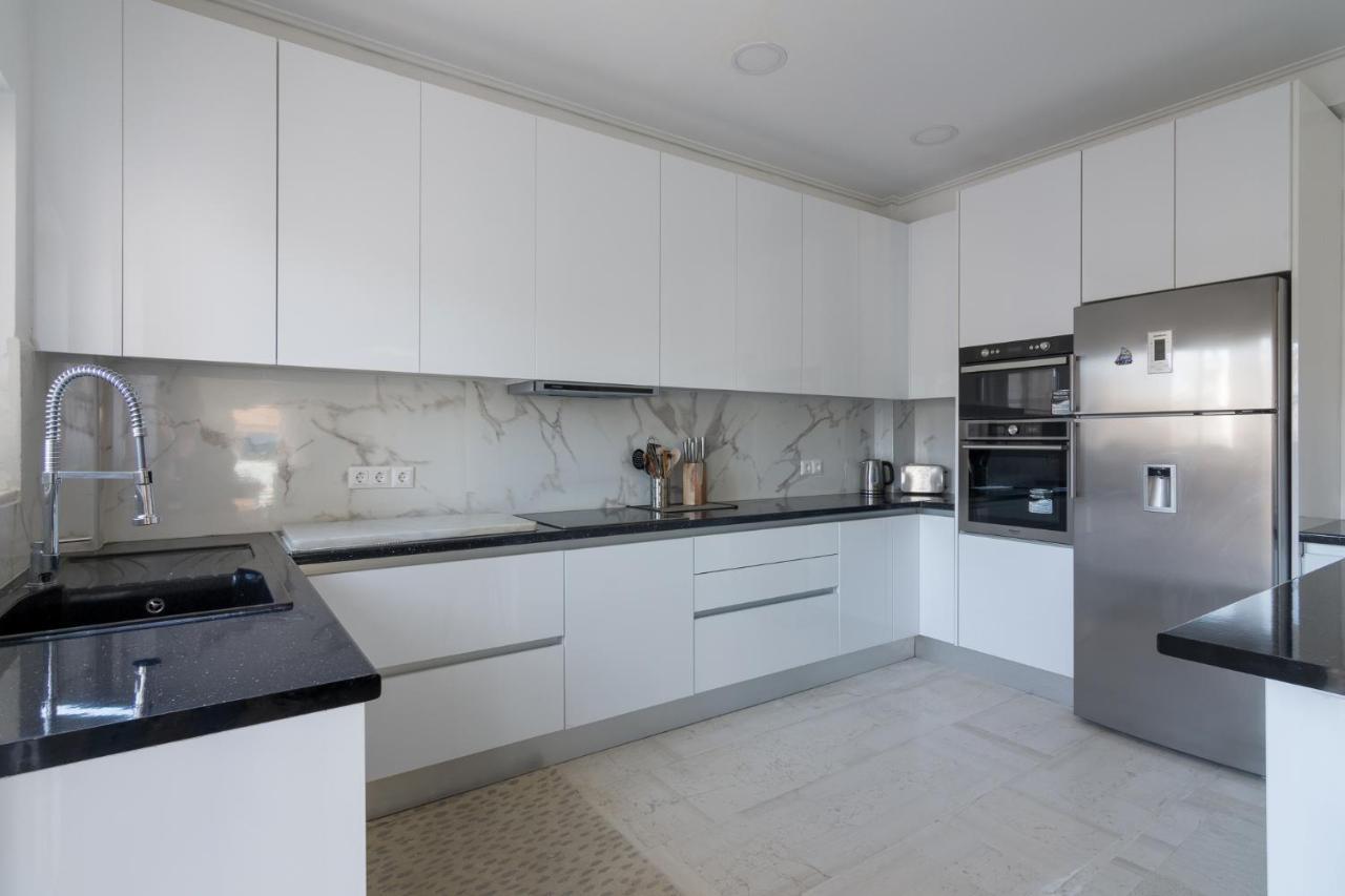 Spacious And Modern Flat For 4 아테네 외부 사진